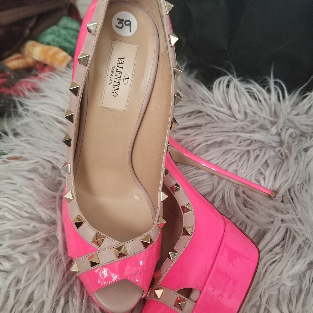 Hot pink Valentino